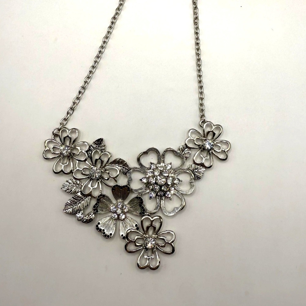 Silver Tone Floral Rhinestone Statement‎ Necklace – Openwork Flower Bib Design